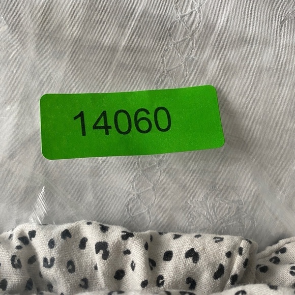 Old Navy Girl's White/Black Print Linen Blend‎ Romper Size Large (10-12) - Picture 13 of 13